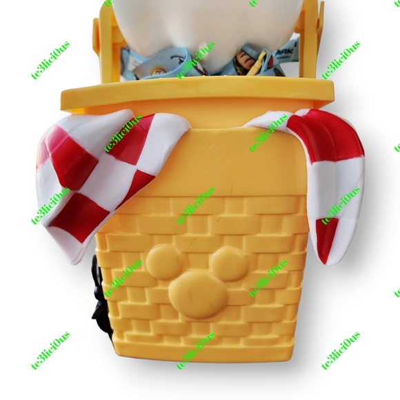 Disney Other Disney Parks Toontown Mickey Picnic Basket Popcorn